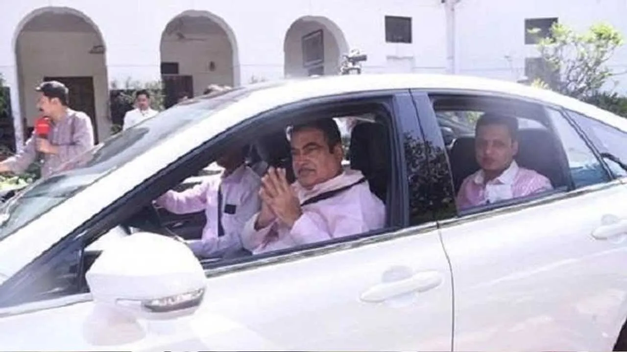 Nitin Gadkari-Hydrogen Powered Car