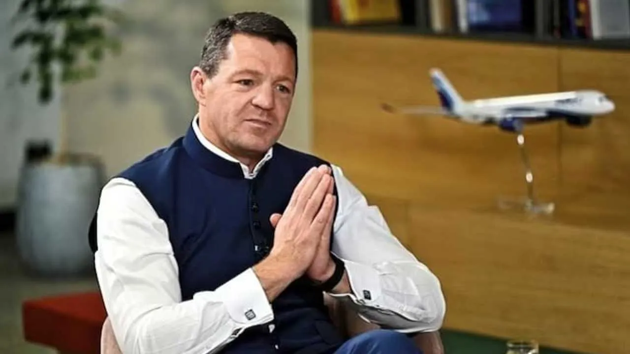 ઇન્ડિગોએ મુસાફરો માટે 10,000 વળતર અને ટ્રાવેલ વાઉચરની જાહેરાત કરી