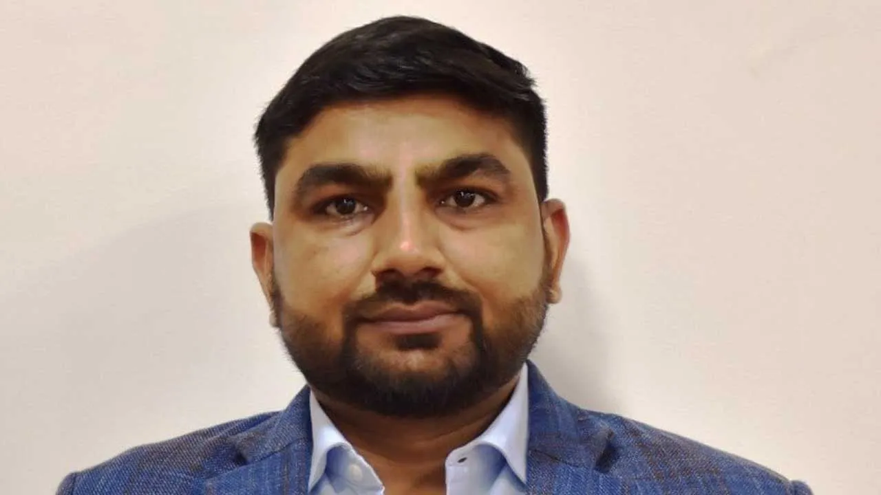 સુરેન્દ્રનગરના કલેકટર અને નાયબ મામલતદારના બંગલે EDના દરોડા કેમ પડ્યા?