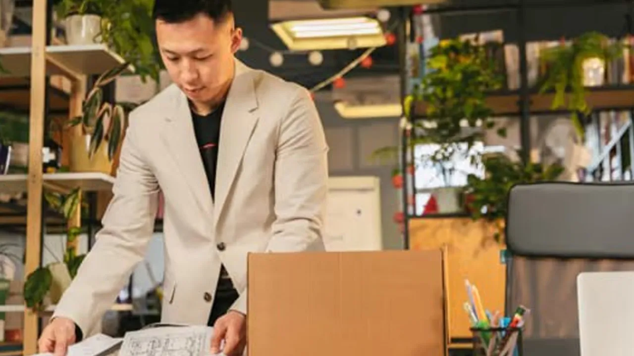 China-Engineer-Fired3 