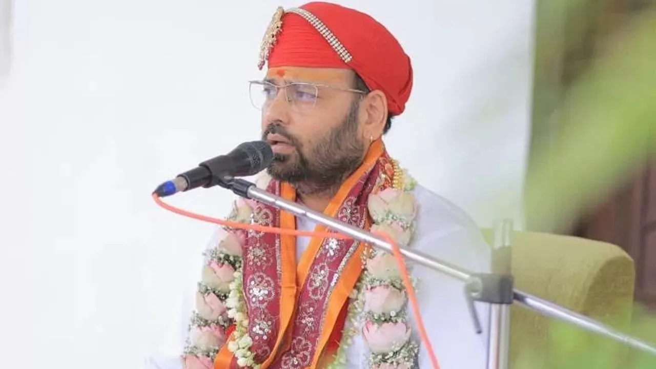 Lokeshanand-Maharaj3 