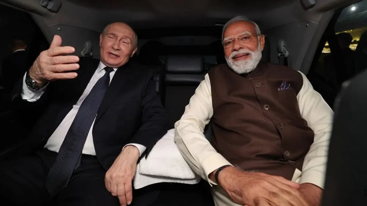 PM-Modi-Putin-Car-Selfie1 