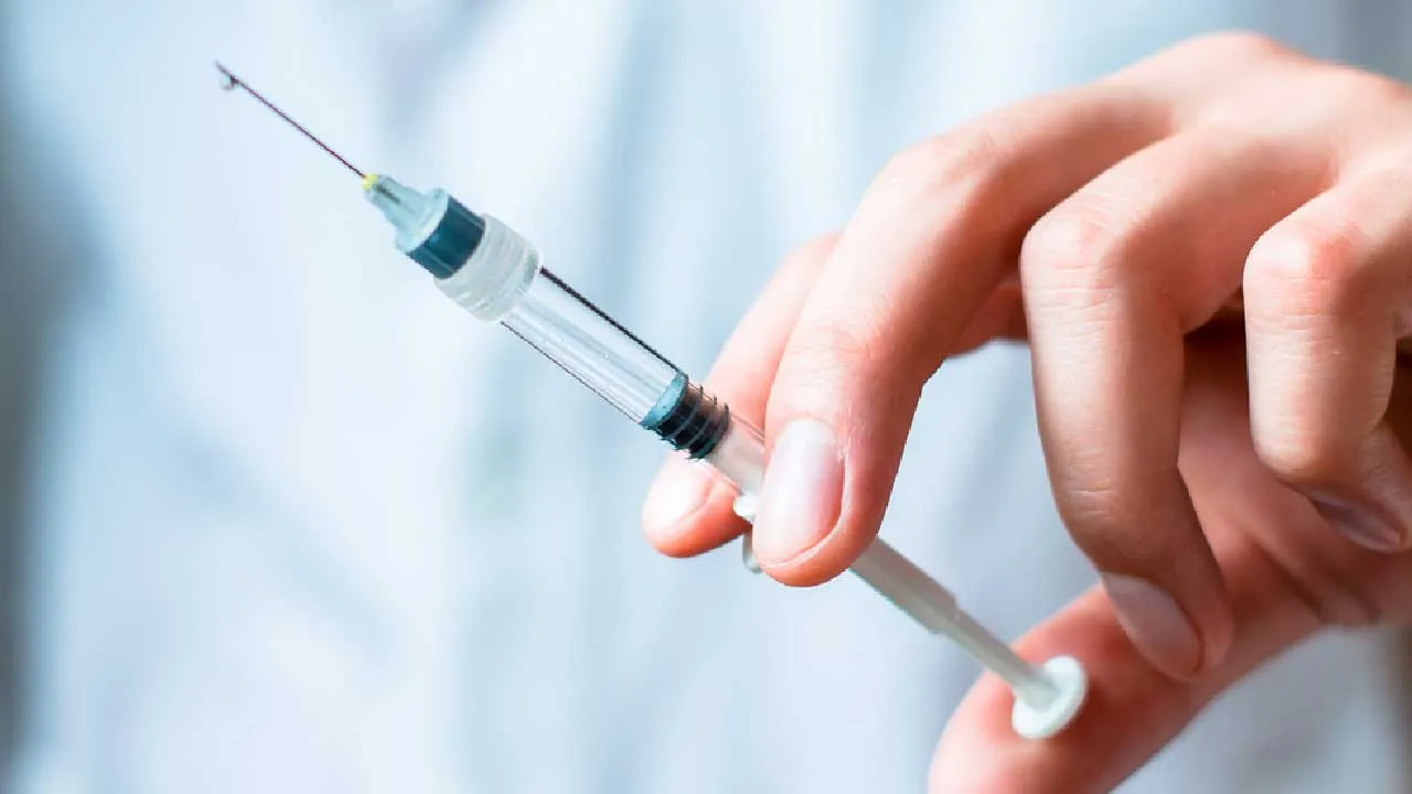 પ્રેમીએ લગ્ન ન કર્યા તો બદલો લેવા પ્રેમિકાએ ડૉક્ટર બોયફ્રેન્ડની પત્નીને HIVનું ઇન્જેકશન આપી દીધું!