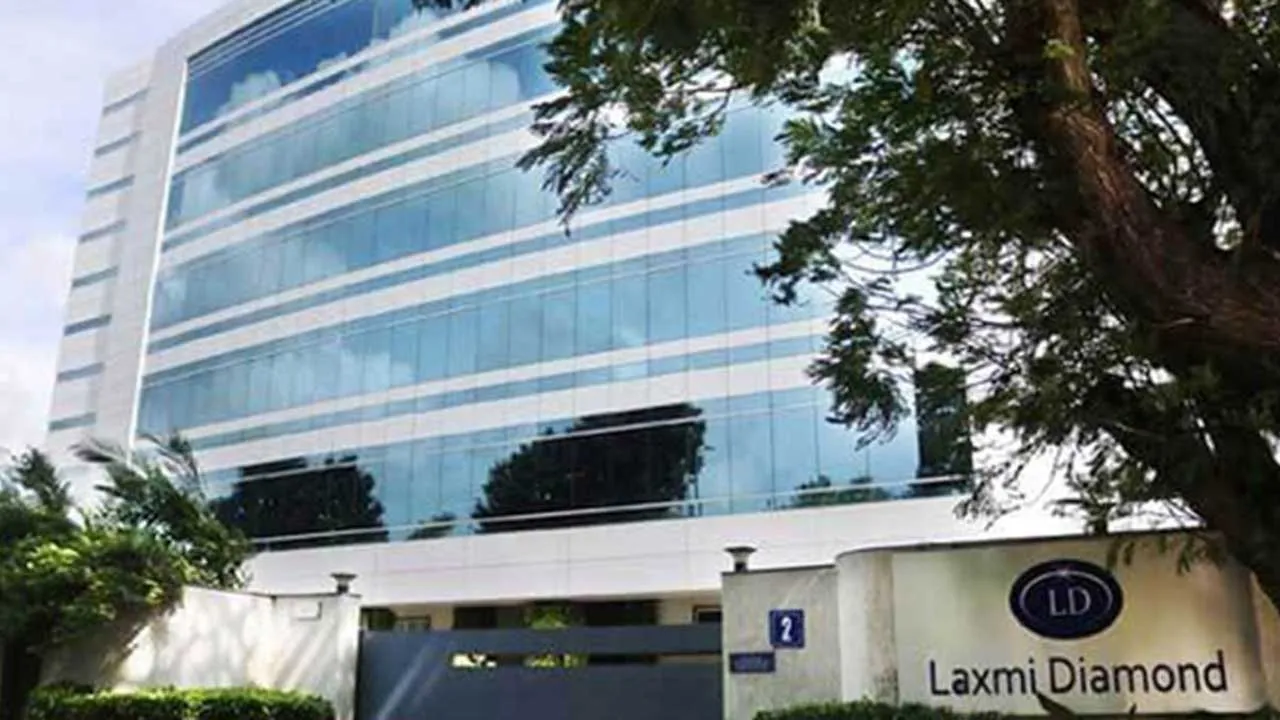  લક્ષ્મી ડાયમંડના ગુજરાતભરના સ્થળો પર ઇન્કમ ટેક્સના દરોડા
