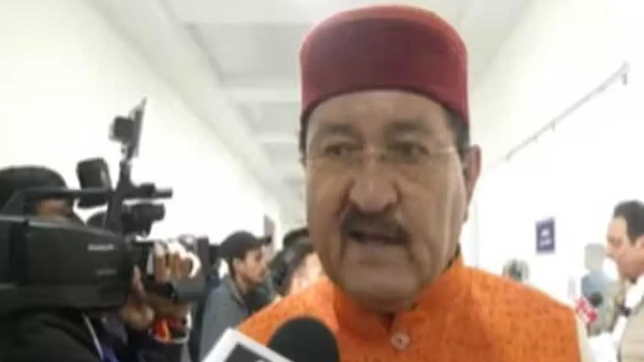 'જે મારી વાત નહીં સાંભળે તેમને મારા ચપ્પલનો માર ખાવો પડશે'; BJP ધારાસભ્યનો વીડિયો વાયરલ