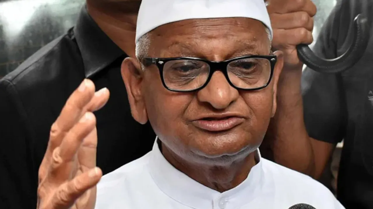 Anna-Hazare1 