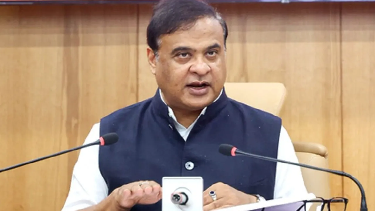 આસામ સરકારે નવા વર્ષમાં પત્રકારોને મોબાઇલ ફોન ભેટ આપ્યા, બે પત્રકારે પાછા આપી દીધા