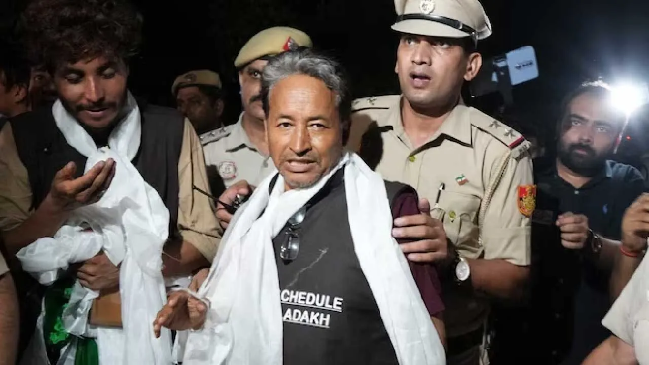 સોનમ વાંગચુક લદ્દાખને 'બાંગ્લાદેશ' બનાવવા માંગે છે, તેમના નિવેદનો રાષ્ટ્રીય સુરક્ષા માટે ખતરોઃ સરકાર