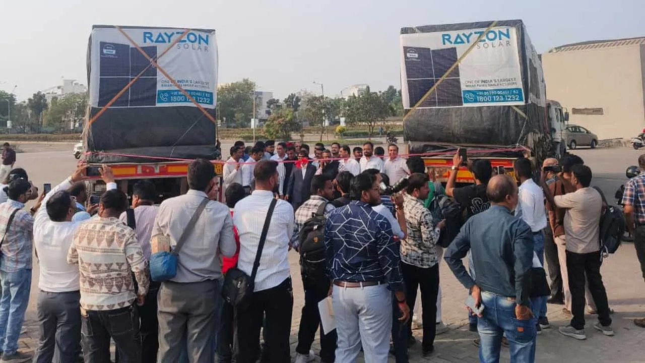 ઉદ્યોગસાહસિક નિરવ શાહની દૂરંદેશી પહેલે એન્જિનિયર્ડ વૃવન ડિસ્પ્લેના વિઝનને રિયાલિટીમાં પરિવર્તિત કર્યો 