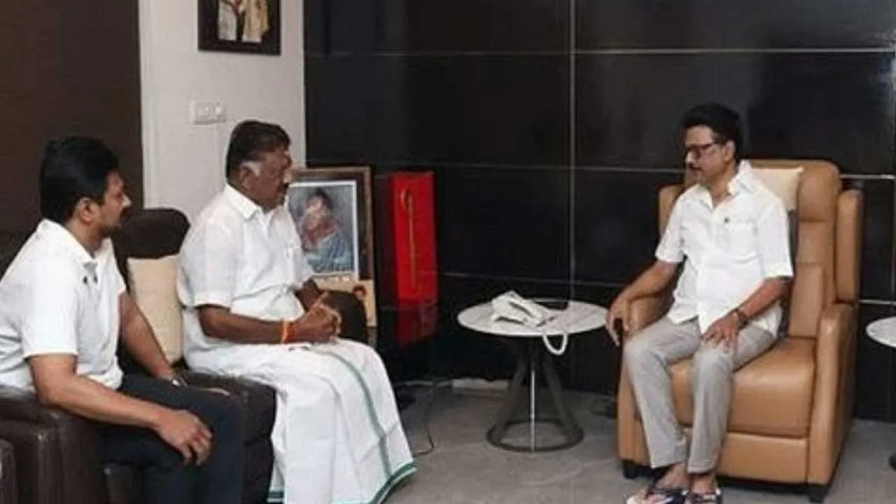 3 વખત CM રહેલા પન્નીરસેલ્વમ DMKમાં જોડાતા તામિલનાડુમાં બધા ગણિત બદલાઈ ગયા