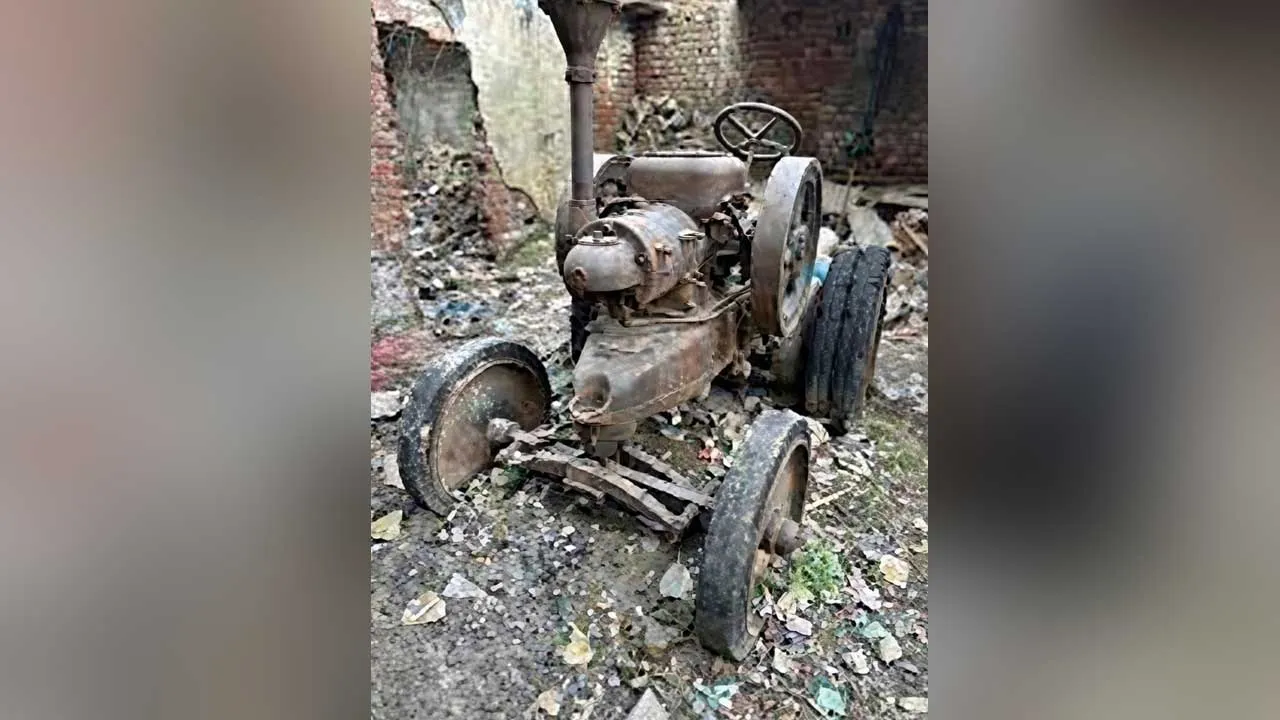 Vintage Tractor