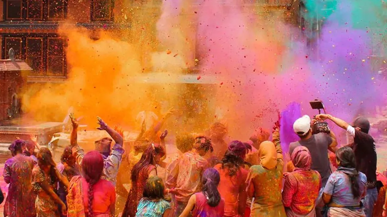 3 કે 4 માર્ચ, ક્યારે છે રંગોનો પર્વ હોળી?