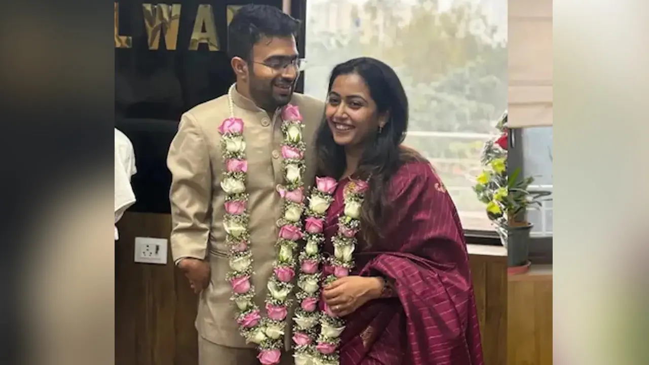 IAS-Officers-Aditi-Varshney-Madhav-Bhardwaj 