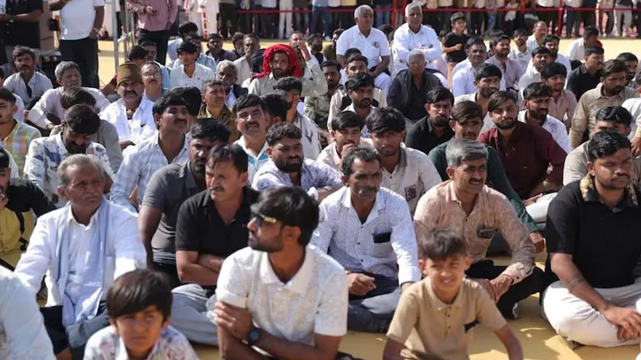 રબારી સમાજનો નિર્ણય, છૂટાછેડા થાય તો 21 લાખ આપવા, લગ્નમાં ઘરેણા ન આપવા, સગાઈમાં...