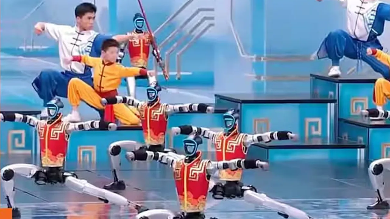 ચાઇનીઝ રોબોટ્સનો માણસની જેમ જ ડાન્સથી લઈને કુંગ ફુ સુધી અદ્ભુત મૂવ્સ; આ જોઈને લોકો રહી ગયા દંગ