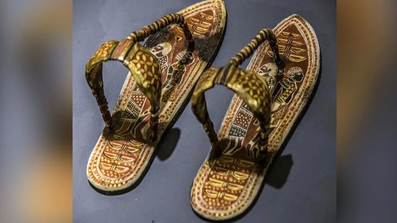 ઇજિપ્તની કબરમાંથી 3300 વર્ષ જુના ચંપલ મળી આવ્યા! વૈજ્ઞાનિકોની શોધમાં ચોંકાવનારી વાત બહાર આવી
