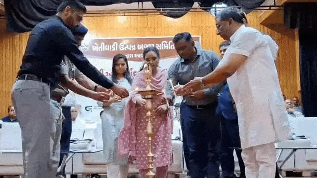 ઉંઝામાં નકલી જીરા સામે લાલ આંખ, APMCના ચેરમેન બોલ્યા- ‘આવો માલ પકડાશે તો જાહેર જનતા વચ્ચે સળગાવી દેવાશે’