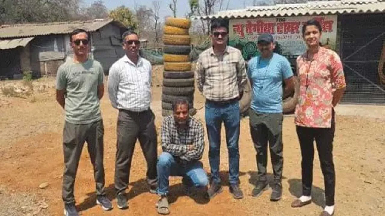 વડોદરા ક્રાઇમ બ્રાંચની ટીમે બે દાયકાથી ફરાર આરોપીને મોઢા પર મસો-ગુટખા ખાવાની ટેવથી ઝડપી પાડ્યો