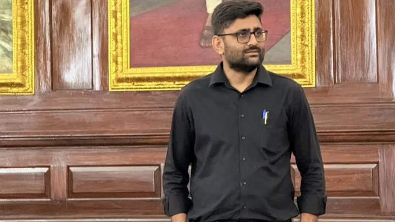 ગોપાલના આરોપો.. ભાજપે રાજકોટ અને સુરતમાં ઔદ્યોગિક કંપનીઓના 1100 કરોડ માફ કર્યા છે પણ...