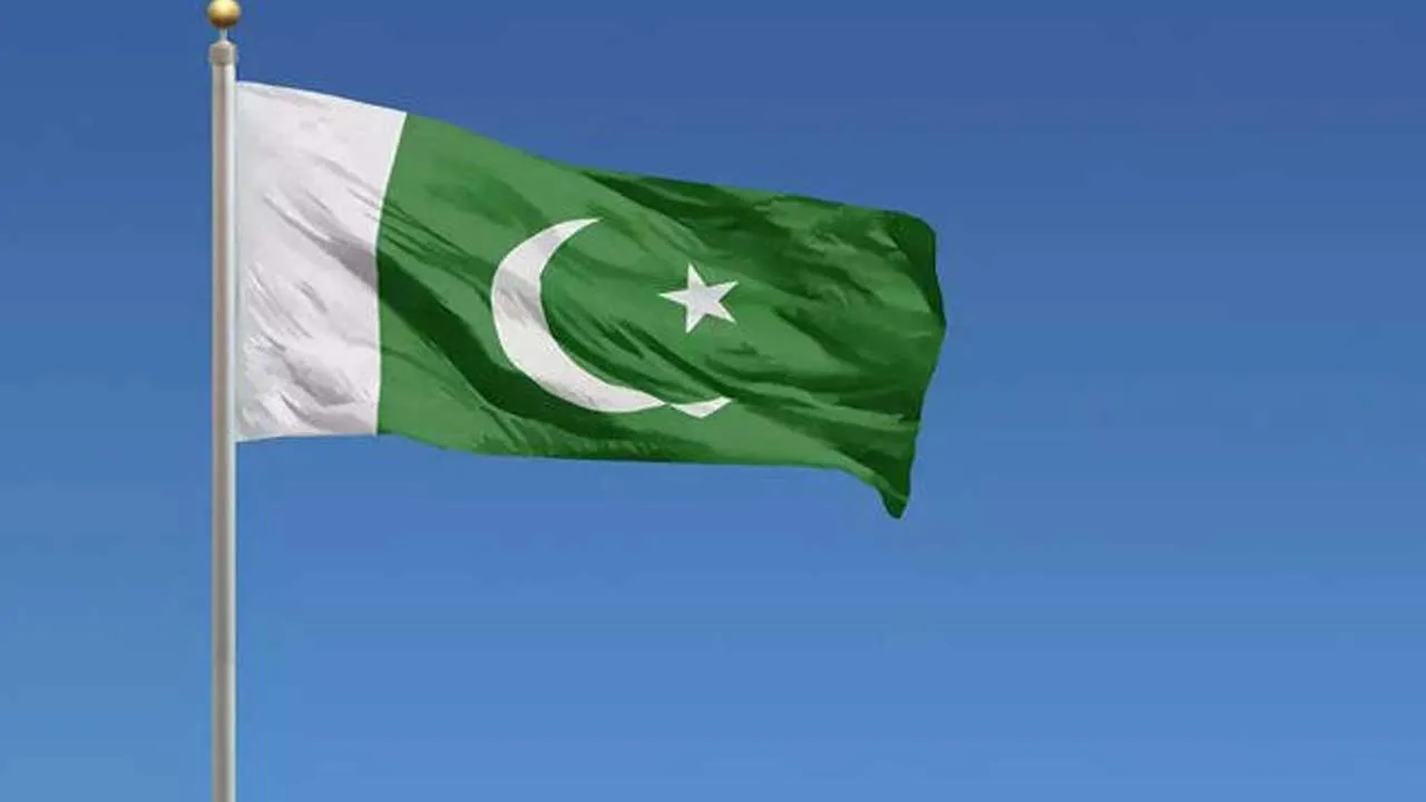 પાકિસ્તાનમાં તેલનું ભયાનક સંકટ: હવે અઠવાડિયામાં માત્ર 4 દિવસ જ ખુલશે ઓફિસો 