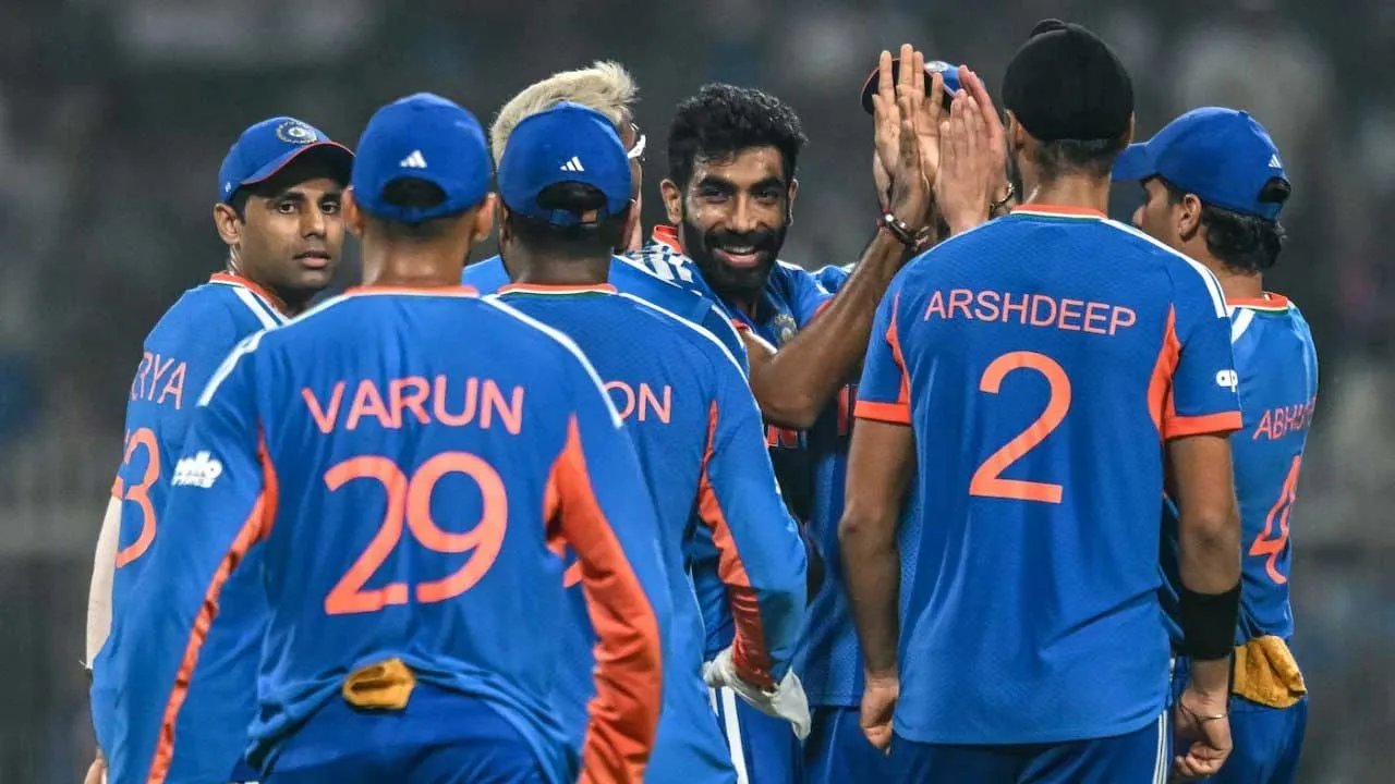 વરુણ અને અભિષેકે કરેલી આ ભૂલો ટીમ ઇન્ડિયાને સેમીફાઇનલમાંથી બહાર કરાવી શકે છે!