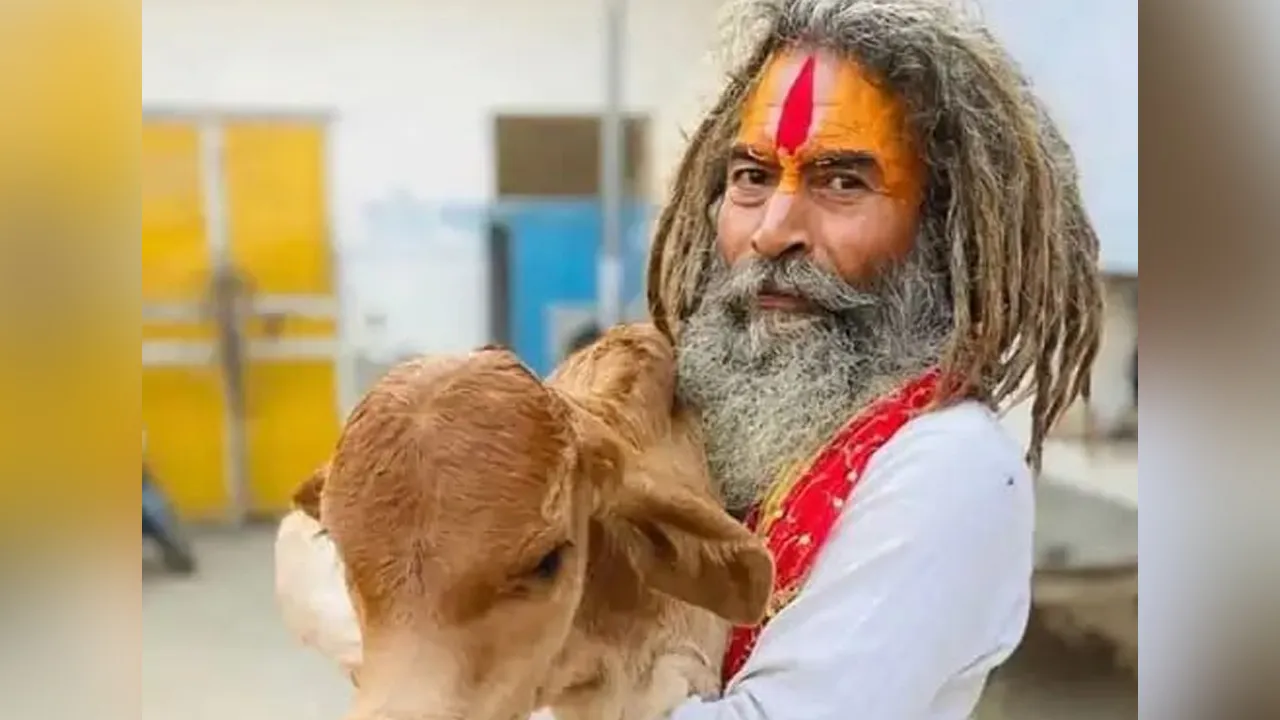 કોણ છે ગૌરક્ષક બાબા ચંદ્રશેખર? જેમનો જીવ જતા મથુરામાં મચ્યો છે મહાસંગ્રામ?