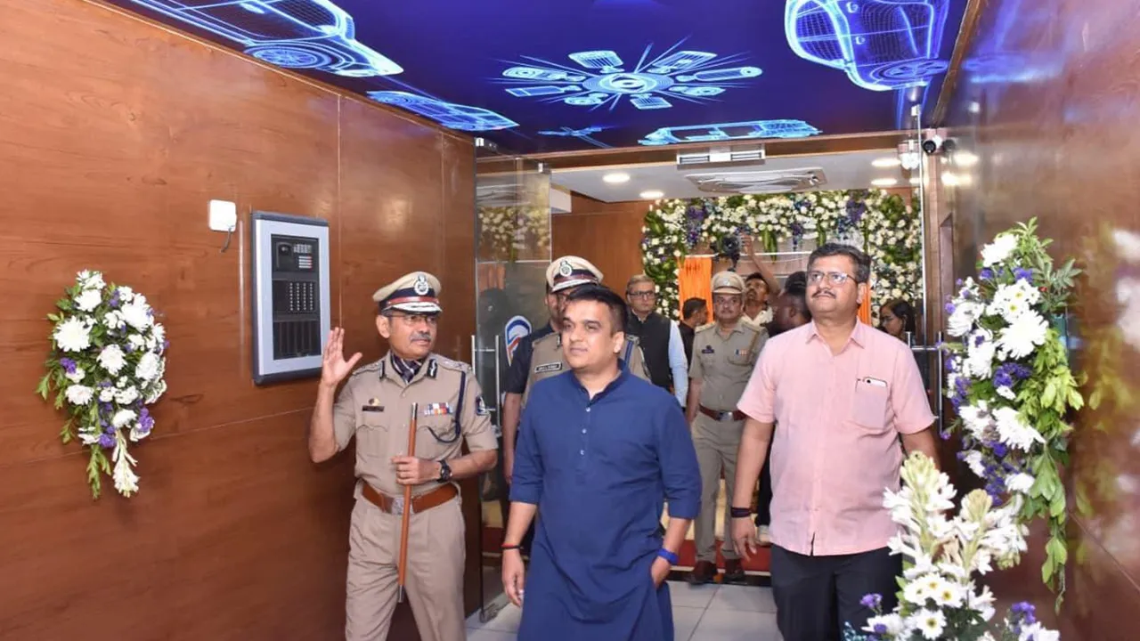 નાયબ મુખ્યમંત્રી હર્ષ સંઘવીની ઓફિસ બહાર સુરક્ષામાં કેમ કરાયો વધારો? હવે મળવું હોય તો...