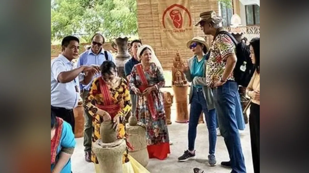 Vietnam-Bad-Behaviour6 