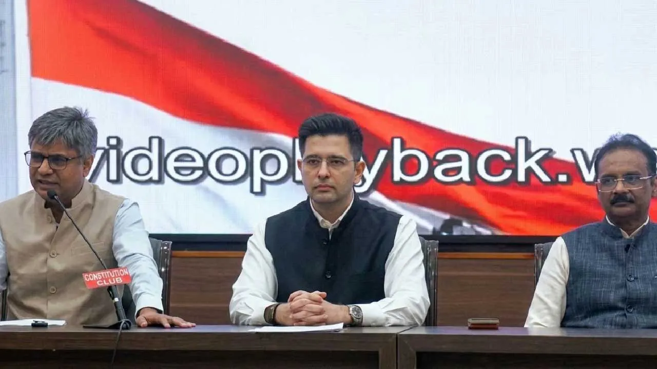 રાઘવ ચઢ્ઢા તો ભાજપમાં ગયા પણ સાથે-સાથે કેજરીવાલના 6 બીજા સાંસદો પણ લેતા ગયા, જણાવ્યું છોડવાનું કારણ