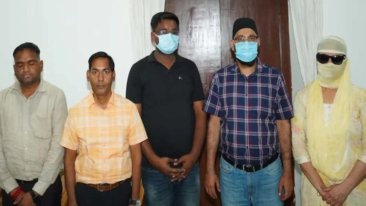 8 પાસે કરી વિદેશી મહિલાની સારવાર, એક ટેક્નિશિયને બદલી કિડની...