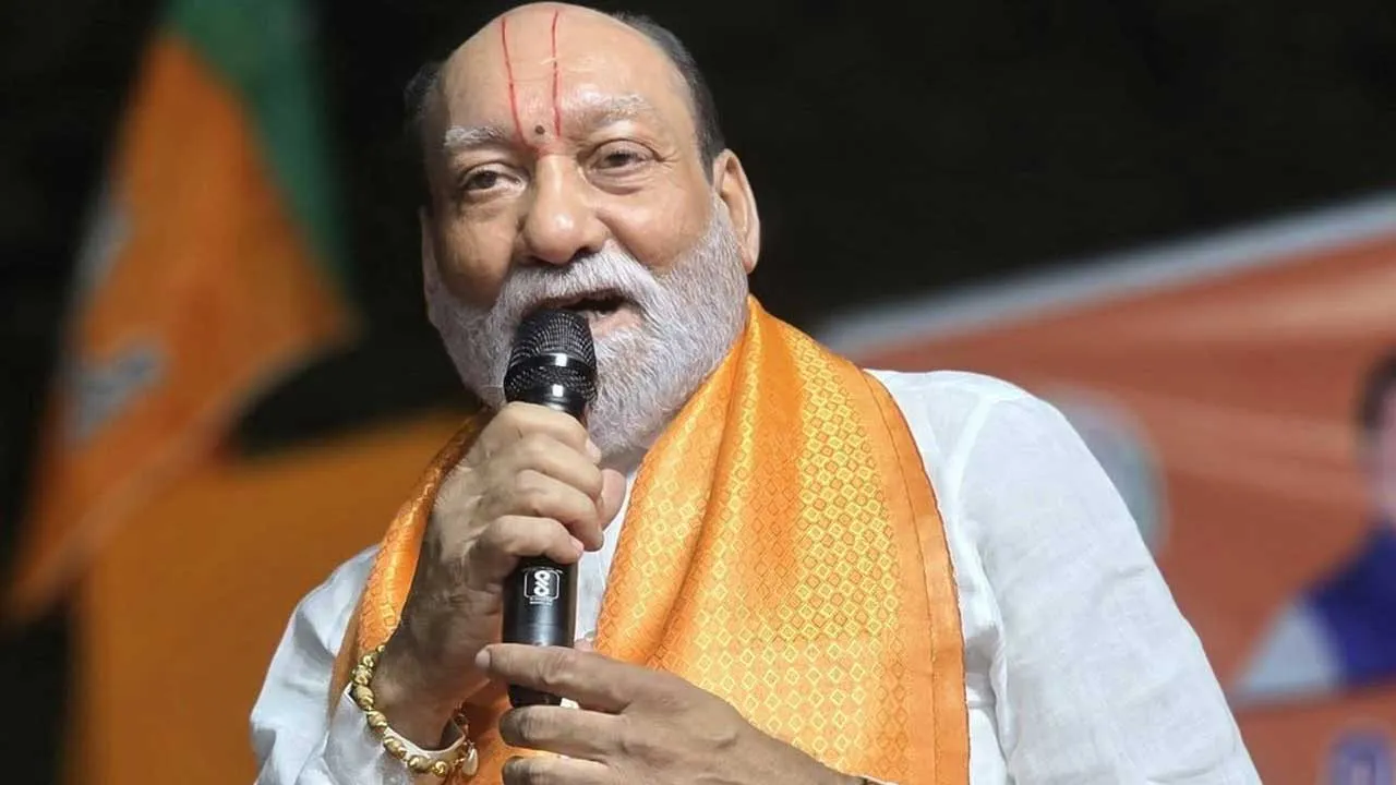 ‘સરકારની જનકલ્યાણકારી યોજનાઓને લોકો સુધી પહોંચાડવામાં આપણે કાચા પડી ગયા...’, આ શું બોલી ગયા ભાજપના ધારાસભ્ય કુમાર કાનાણી?