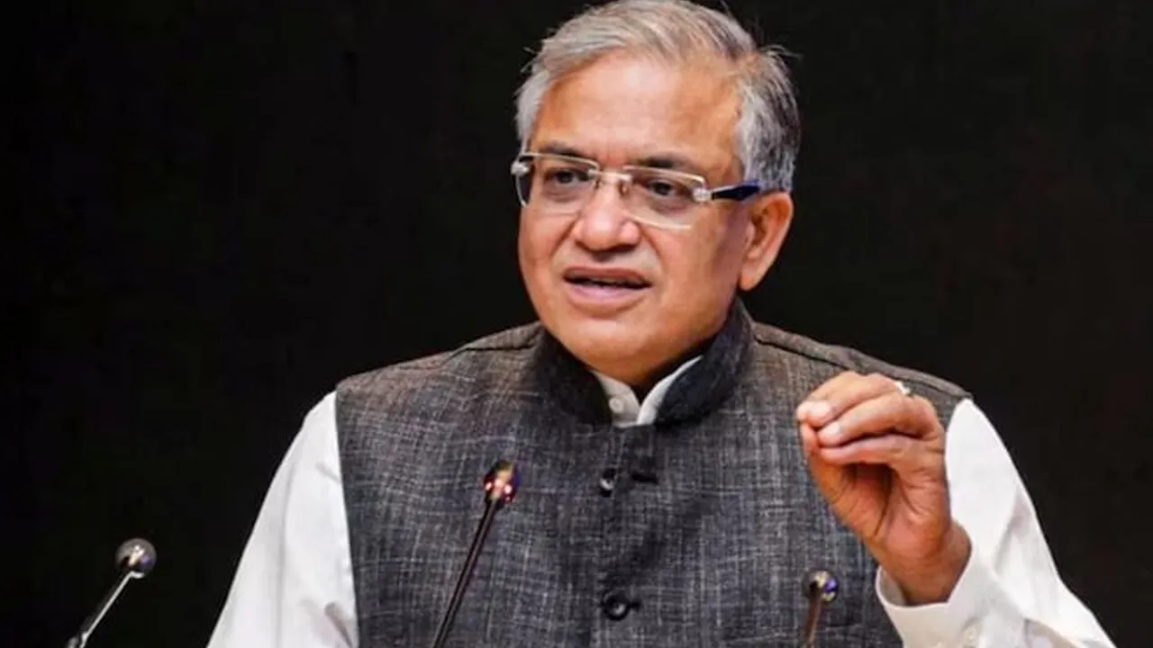 જ્ઞાનેશ કુમાર વિરુદ્ધ વિપક્ષનું અભિયાન નિષ્ફળ; ઓમ બિરલા અને રાધાકૃષ્ણને CECને હટાવવાનો પ્રસ્તાવ ફગાવી દીધો