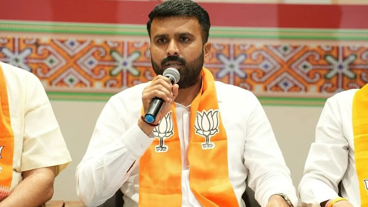 સાડા ત્રણ વર્ષમાં રાજુ કરપડાની સંપત્તિ 61 લાખથી વધીને 3.12 કરોડ થઈ ગઈ, 46 તોલા સોનું અને આટલા વીઘા જમીન