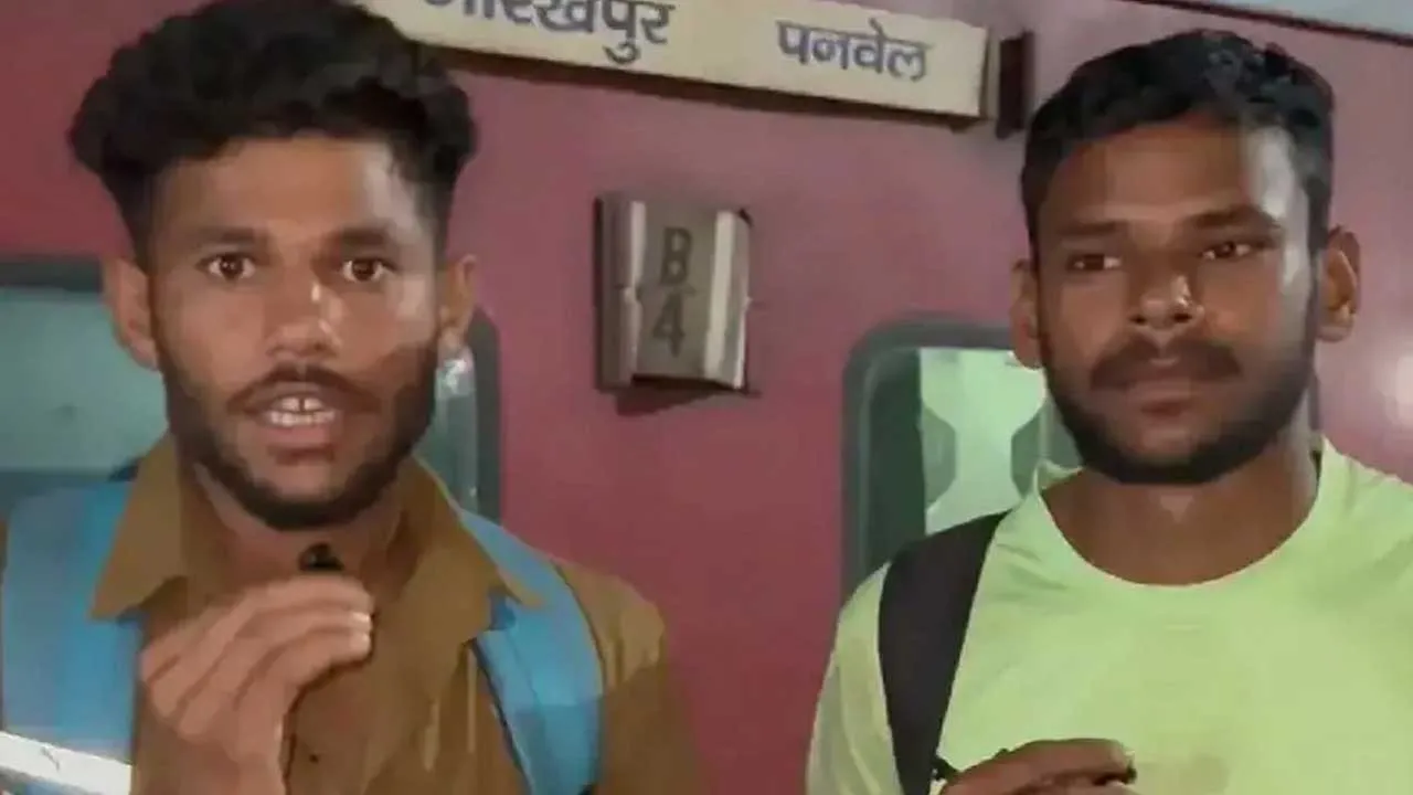 Champions-E Rickshaw