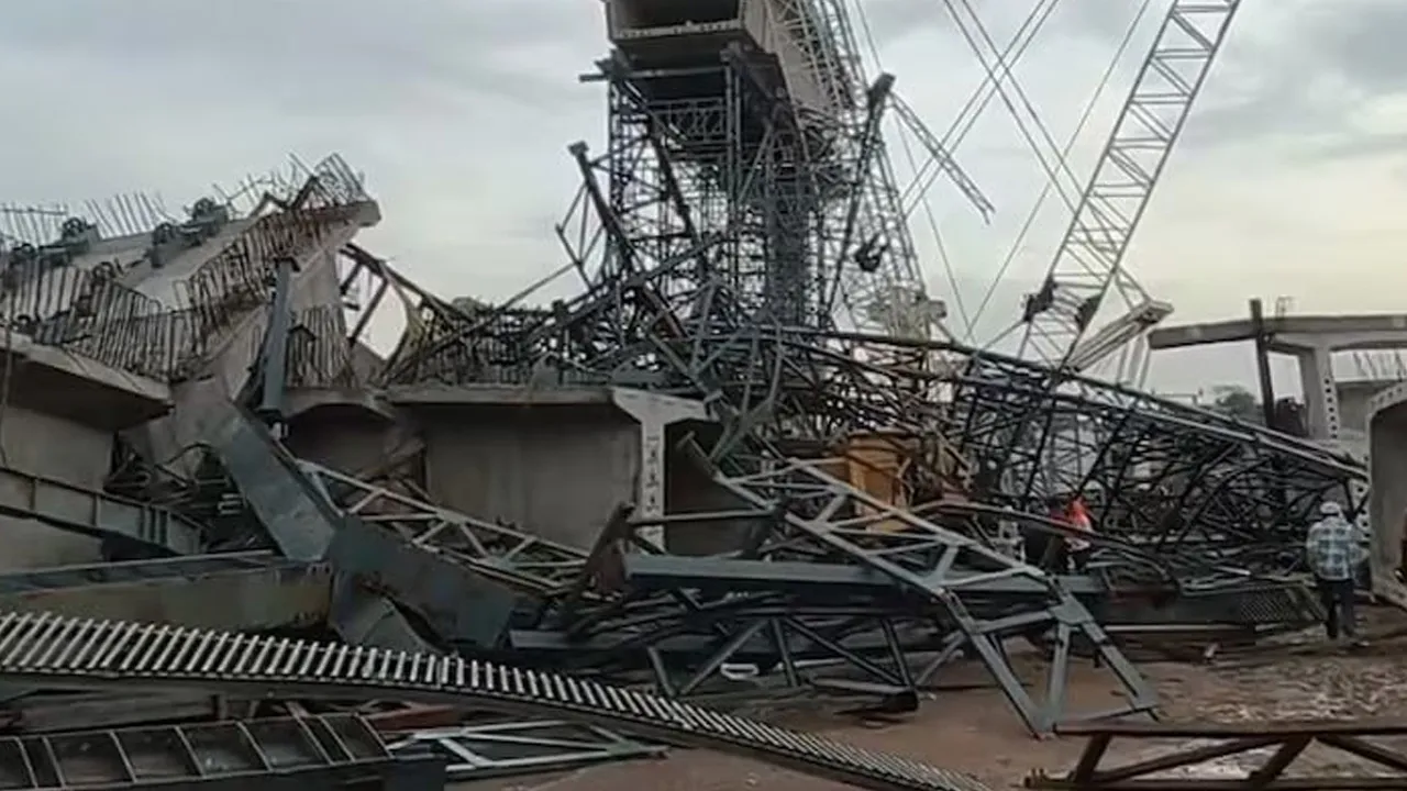 Bridge-Collapses