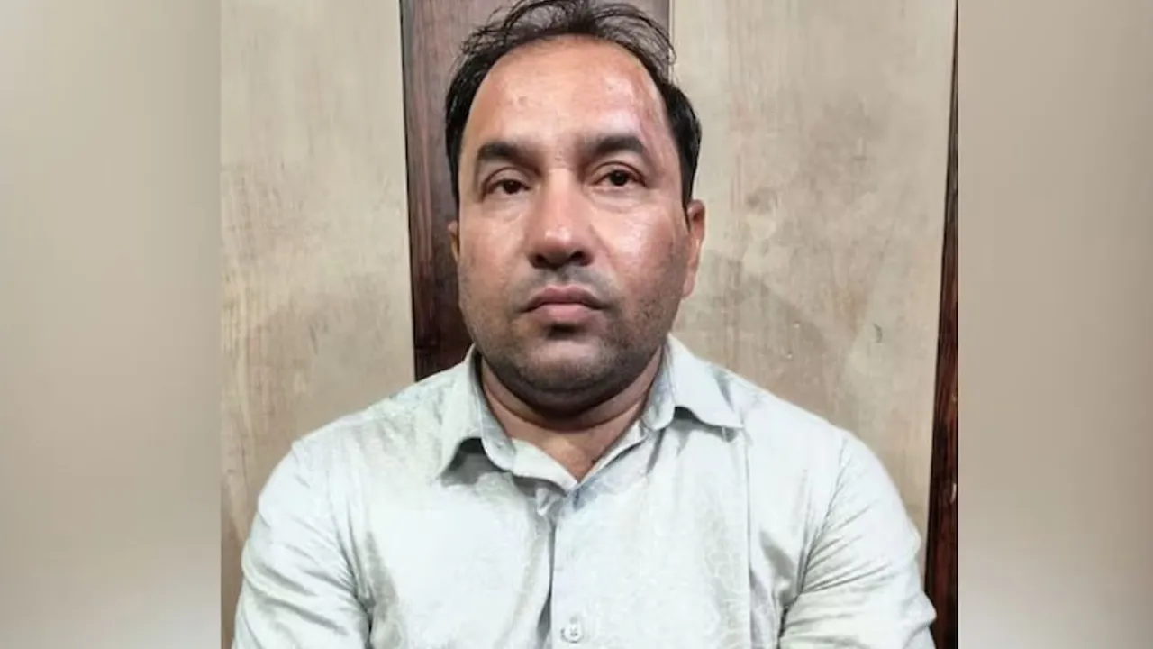 Lucknow-University-Professor1 