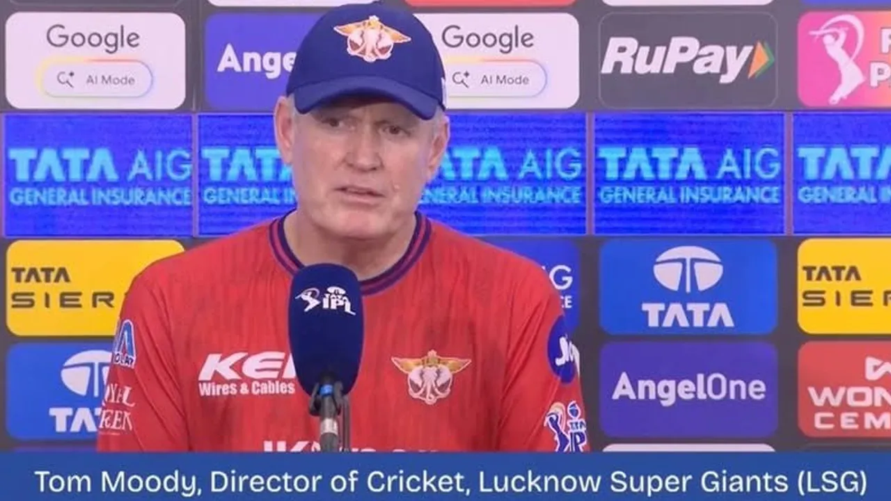 TOM-MOODY 