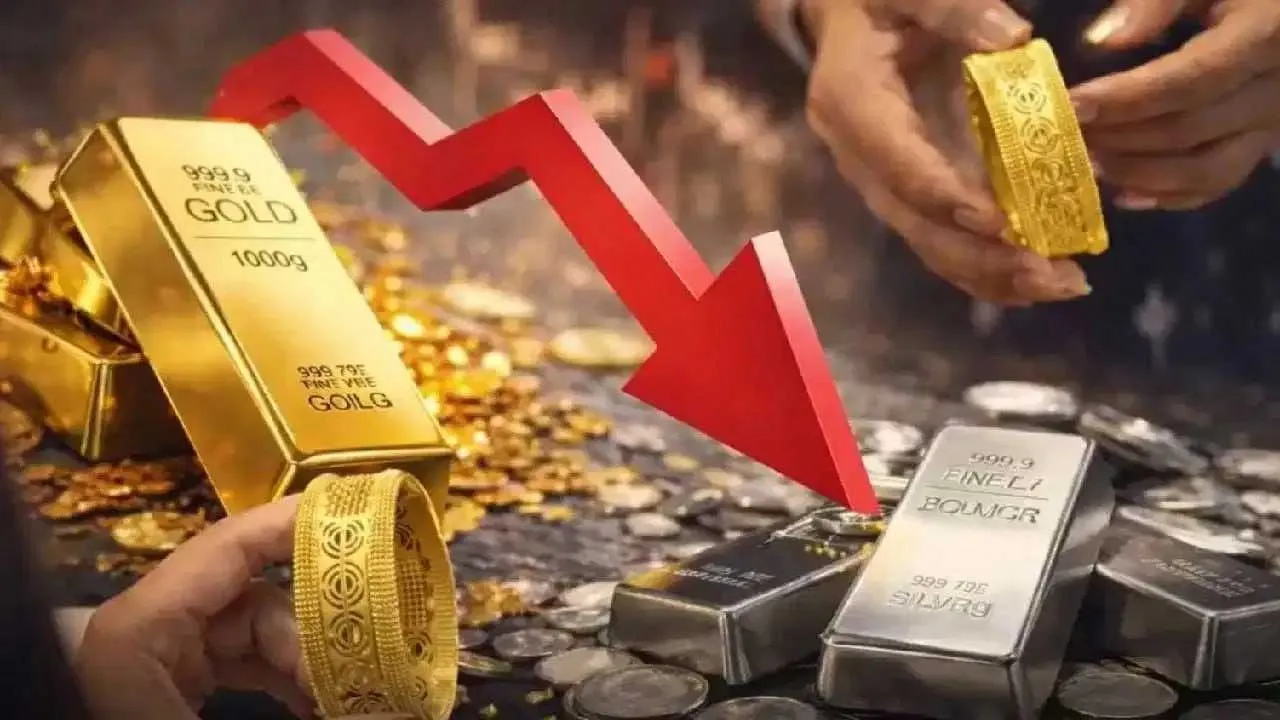 Indian Selling Gold