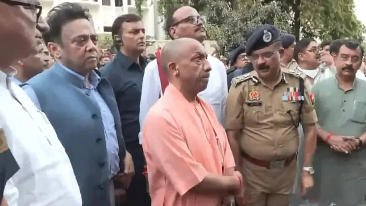 CM-Yogi-Adityanath 