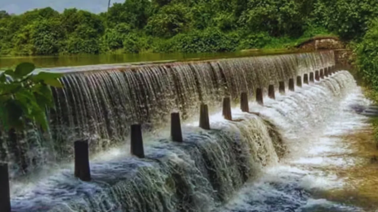 Mumbai-Lakes-Water 