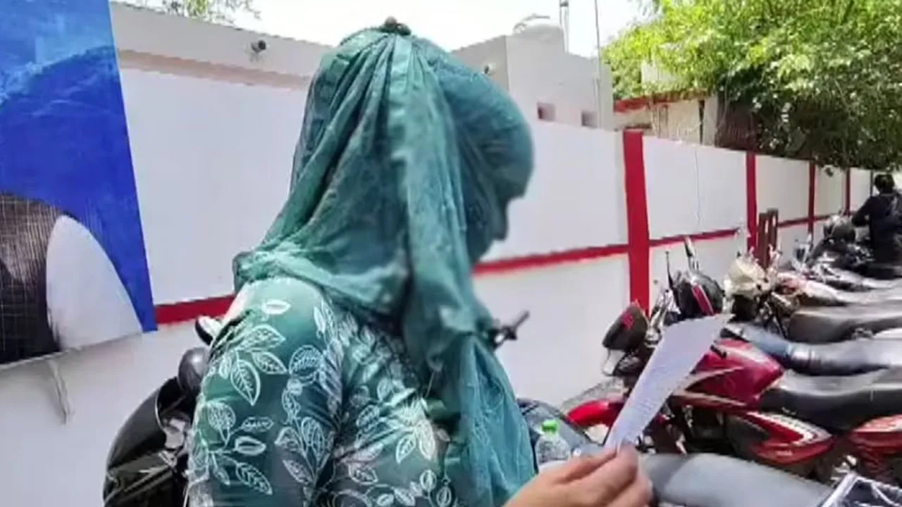 Young-Woman 