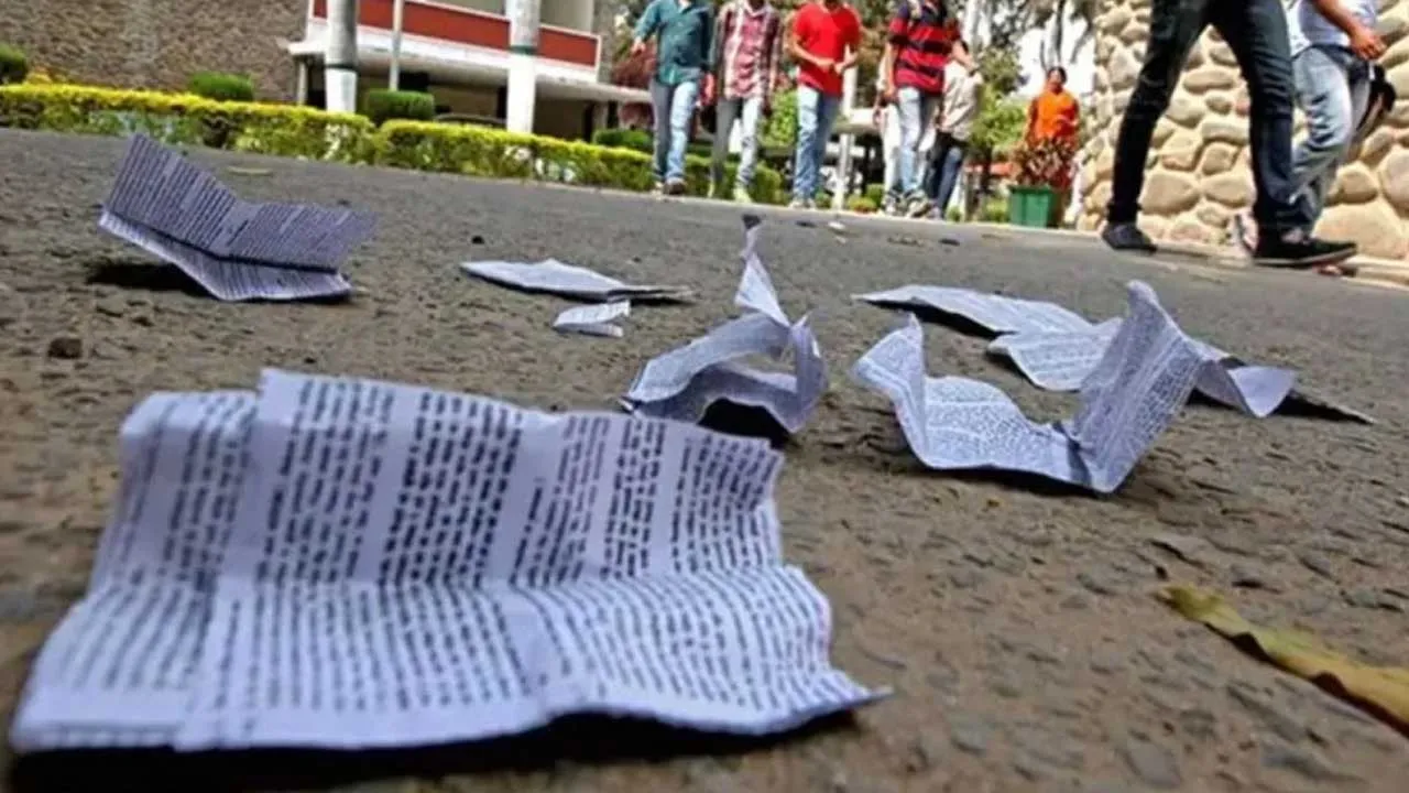 paper leak