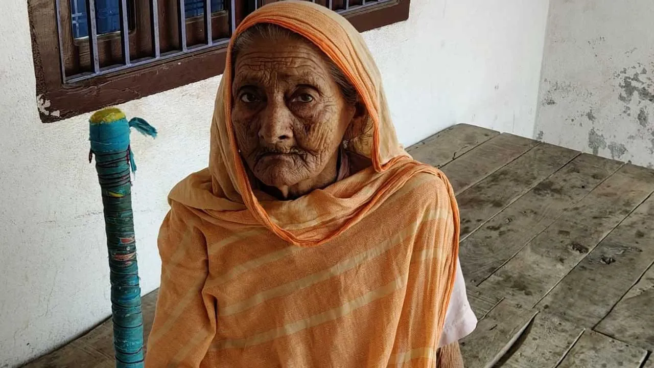 103 વર્ષીય મહિલાએ પોતાની જમીન માટે 32 વર્ષ કાનૂની લડાઈ લડી!