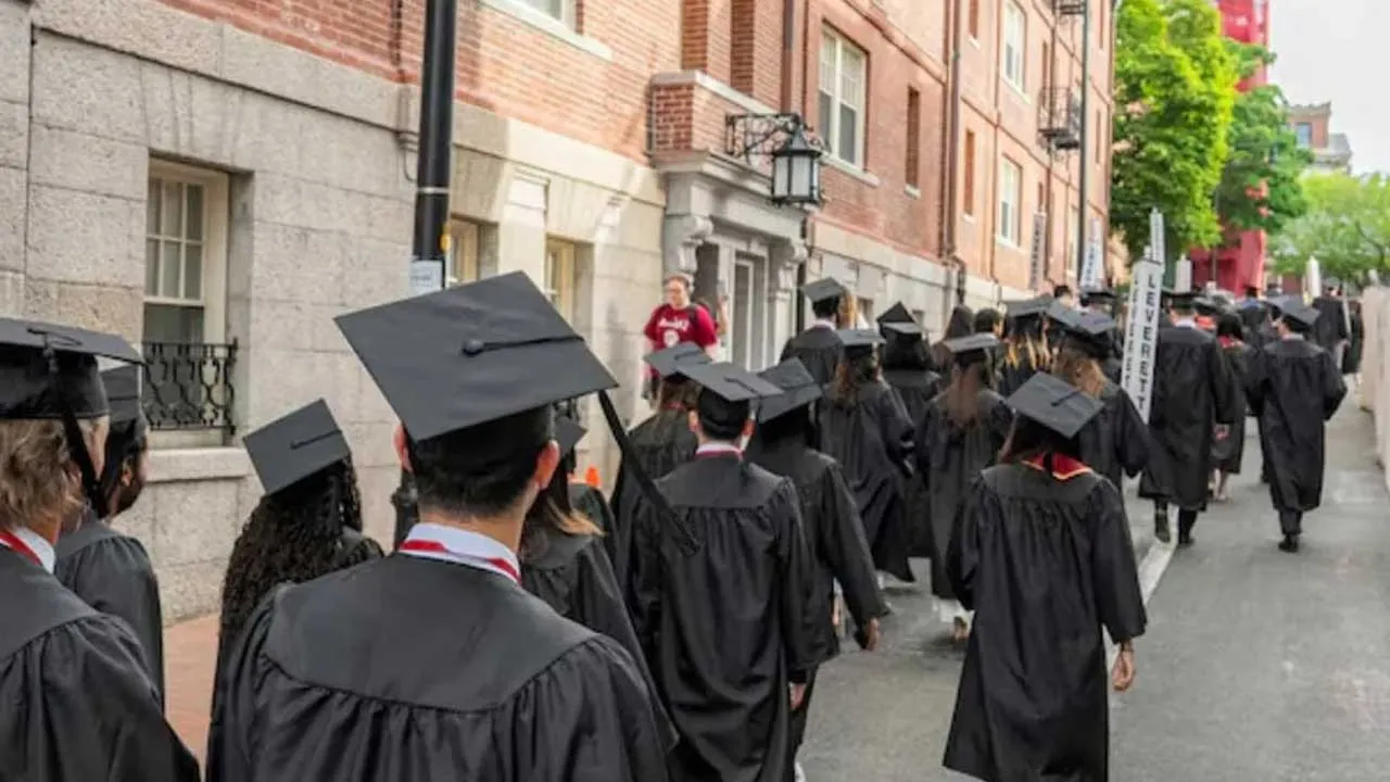 Donald Trump-Students