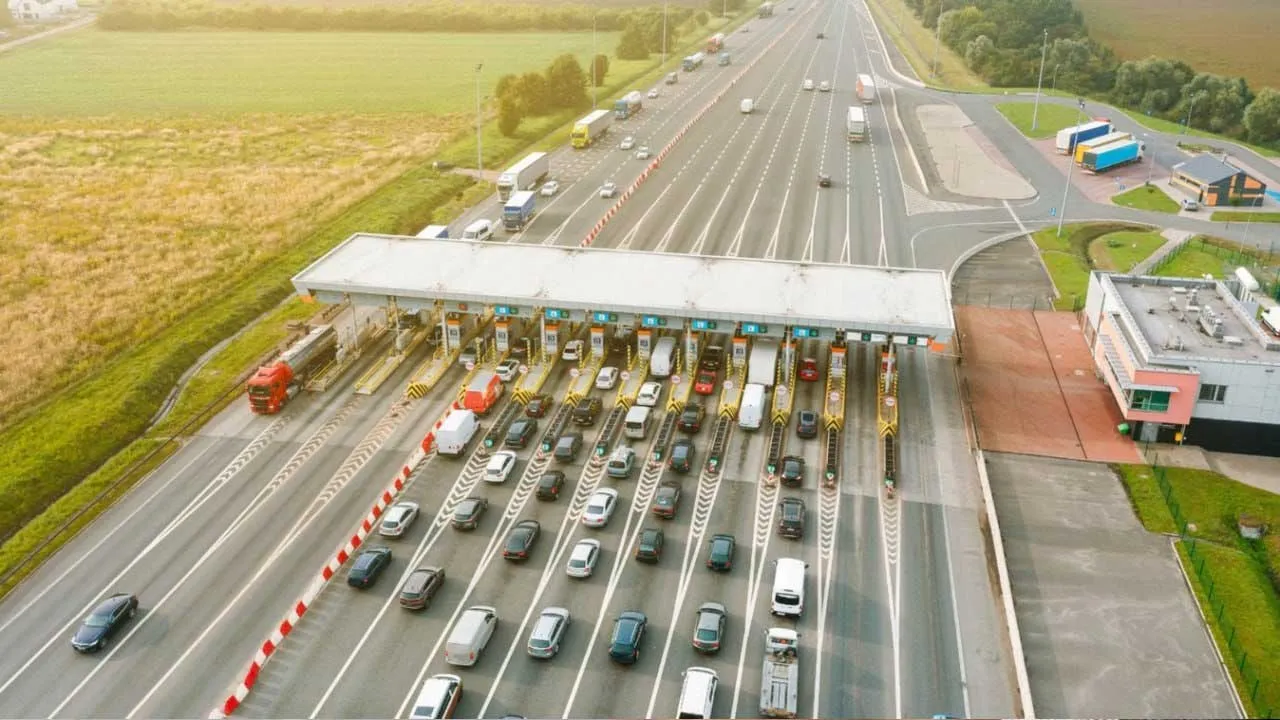 Nitin Gadkari-Toll Tax 