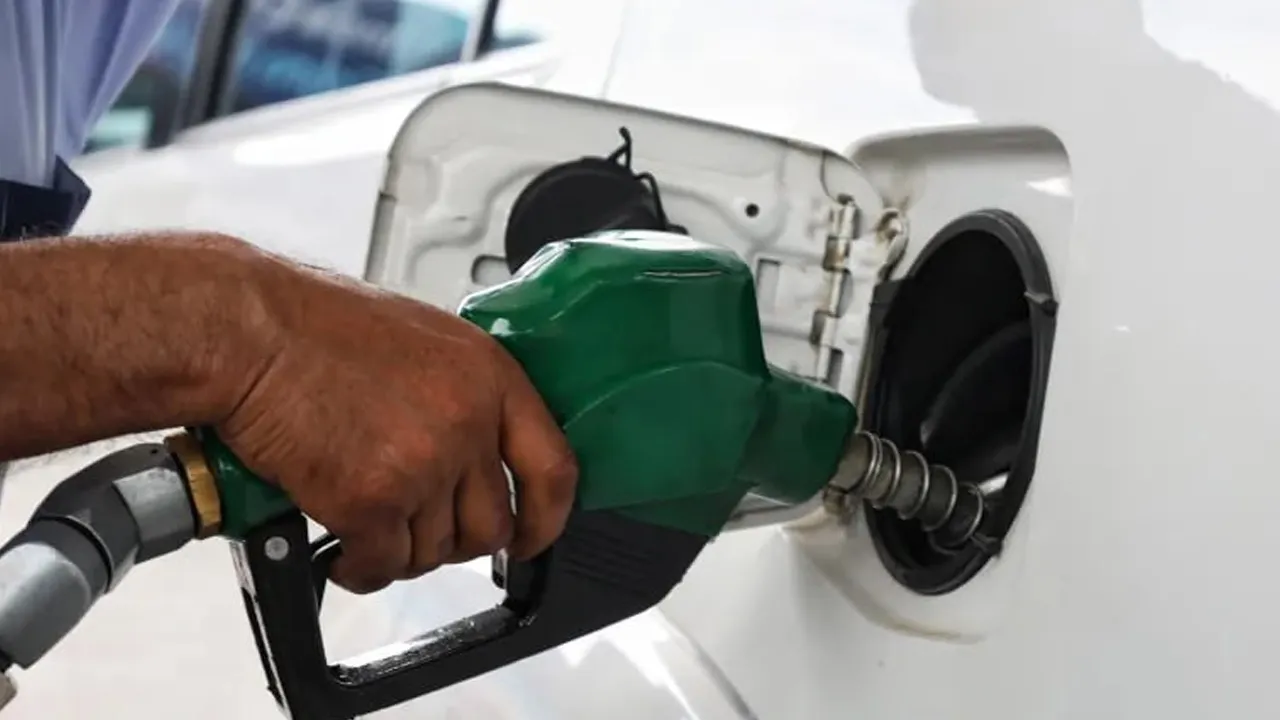 E20-Petrol-car4 