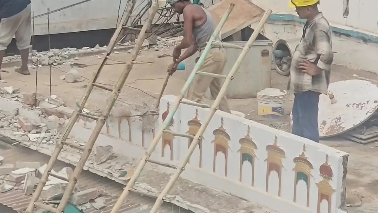 Mosques-Demolition3 