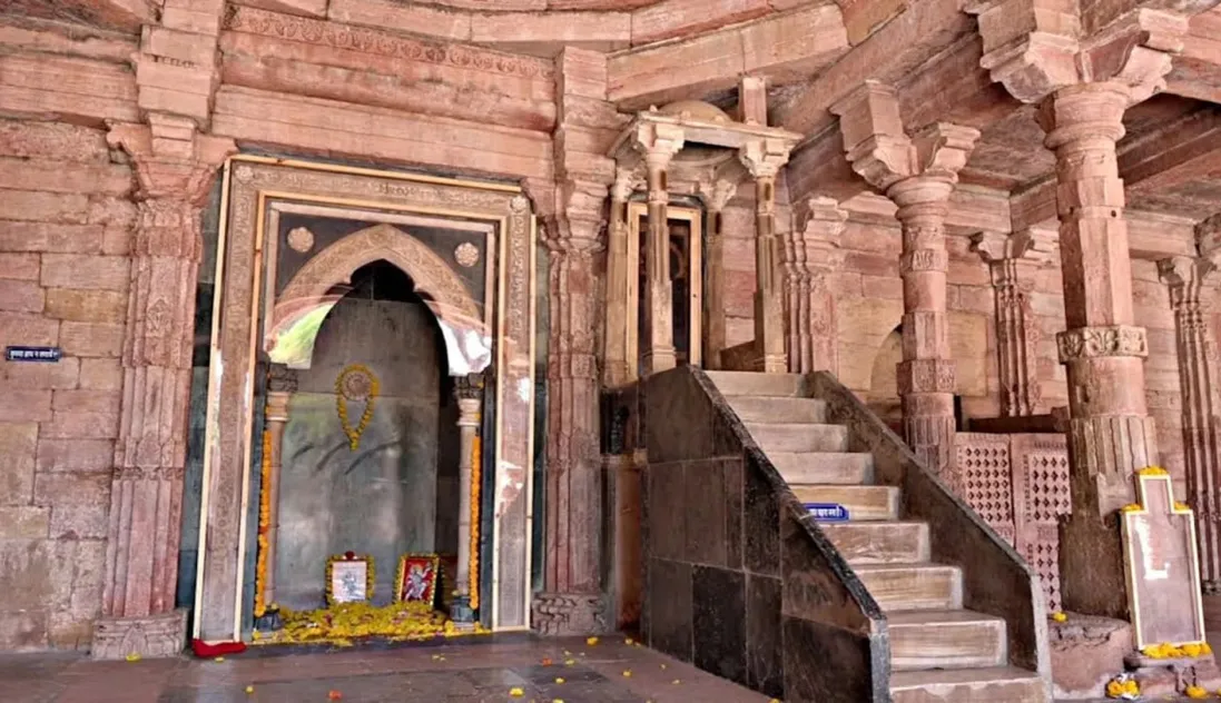 Worship-Bhojshala.jpg-2