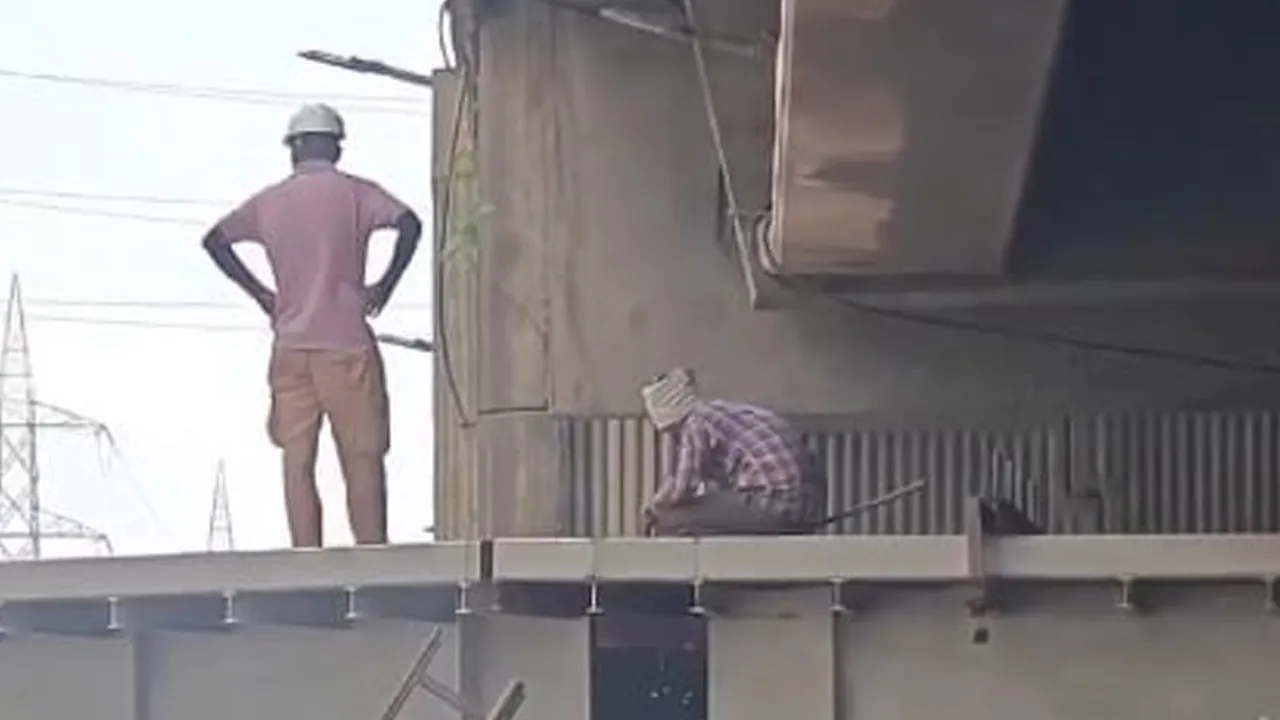 Gurugram-zigzag-foot-over-bridge3 