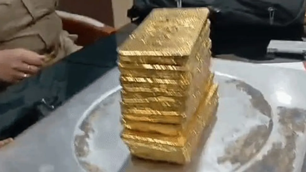 Kannauj-Police-Gold2 